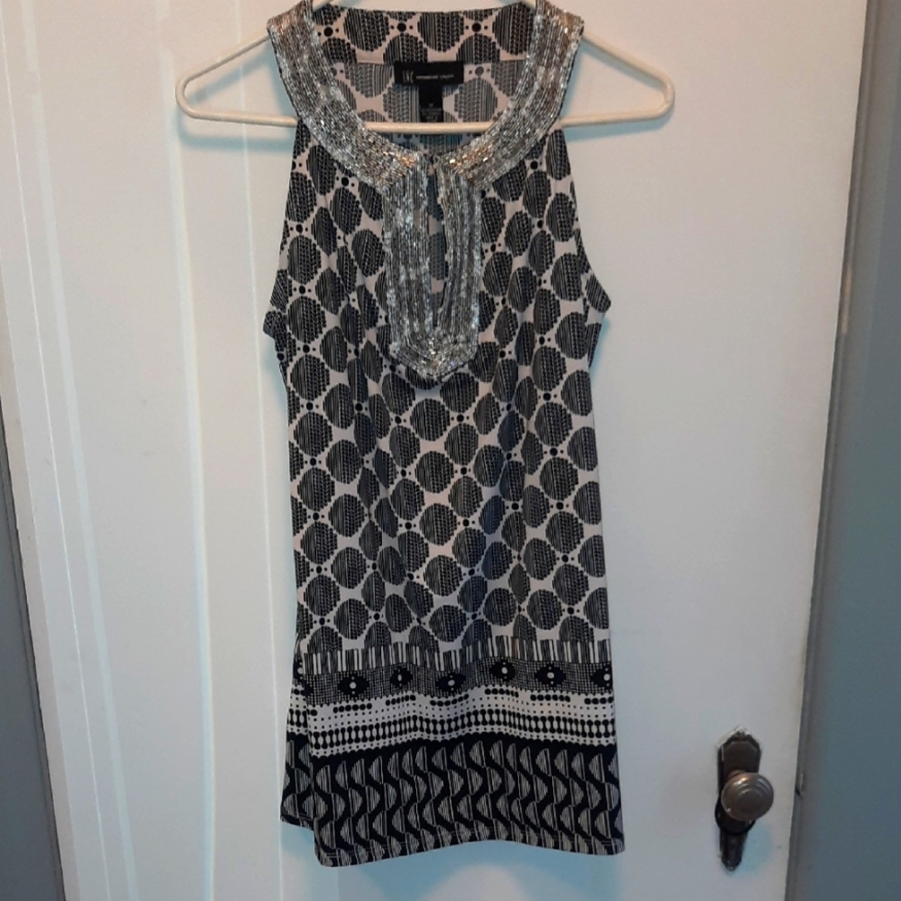 Black and White Patterned Sleeveless Top